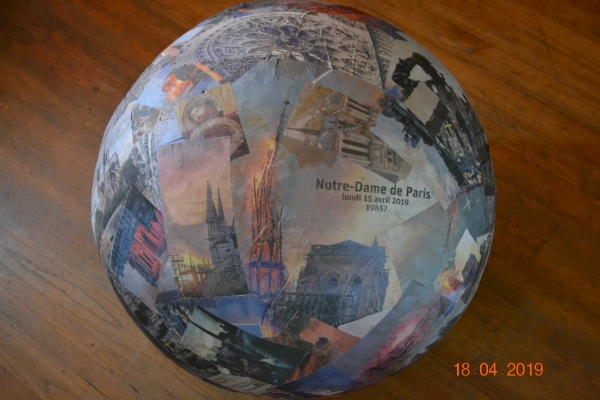 Mappemonde, Notre-Dame de Paris, 2019